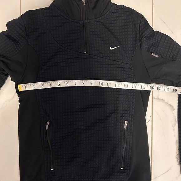 Women’s Nike Sphere Thermal Black Quilted 1/4 Zip Sz XS - Picture 8 of 9